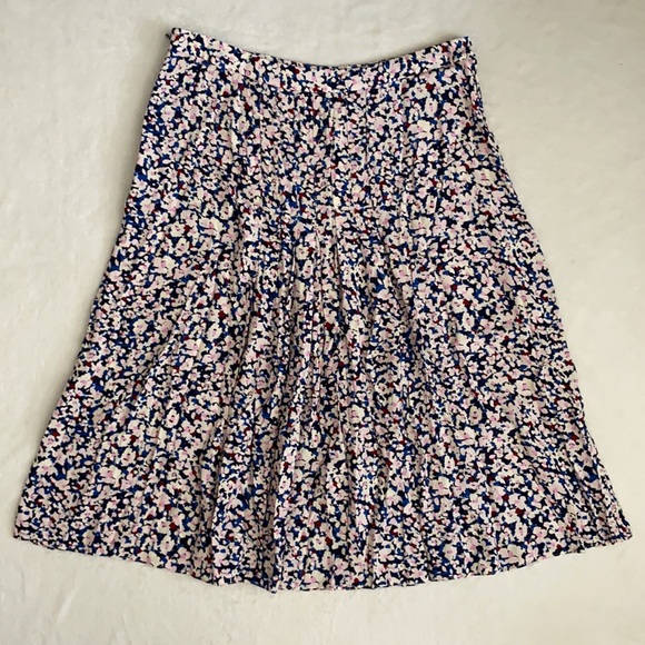 Hobbs London | Flowy Lightweight Pleated Floral Print Midi Skirt Pink Blue (10) - Picture 11 of 16